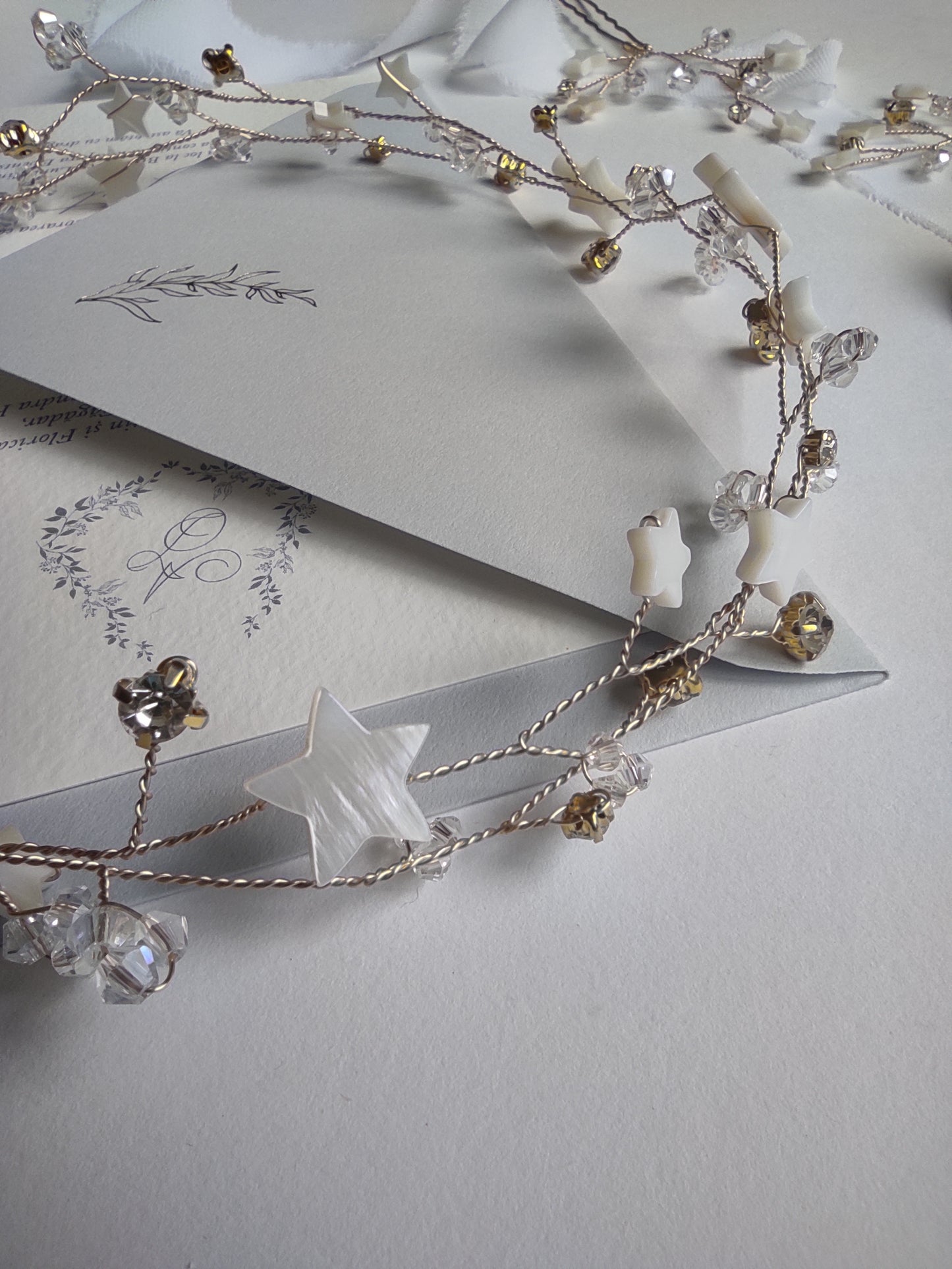 Bridal hair vine STARLEY | Bridal hair accessory with mother of pearl stars | Wedding halo